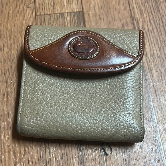 Dooney &Bourke Leather Wallet with Brown Trim - Picture 1 of 6